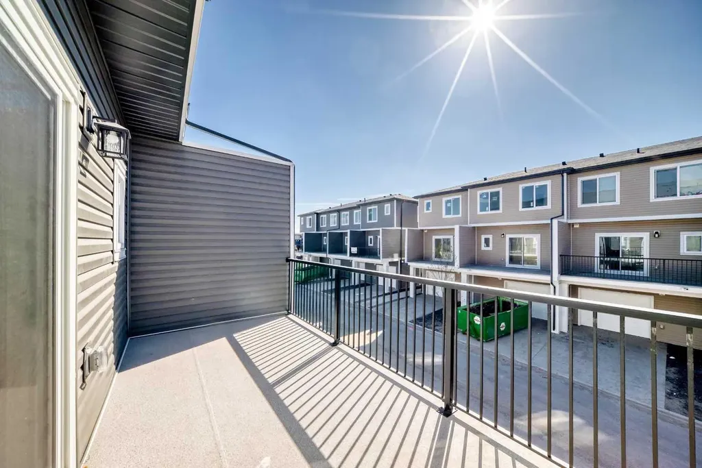 21 Cornergate Place NE Calgary AB T3N 2K5