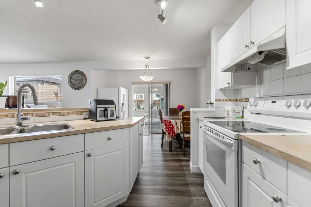 100 Saddlecrest Boulevard NE Calgary AB T3J5E8