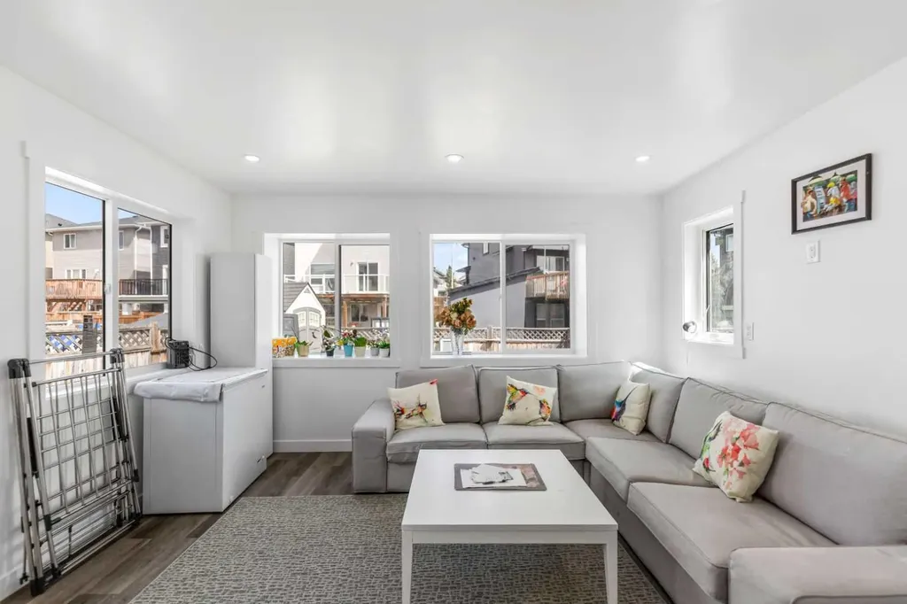 100 Saddlecrest Boulevard NE Calgary AB T3J5E8