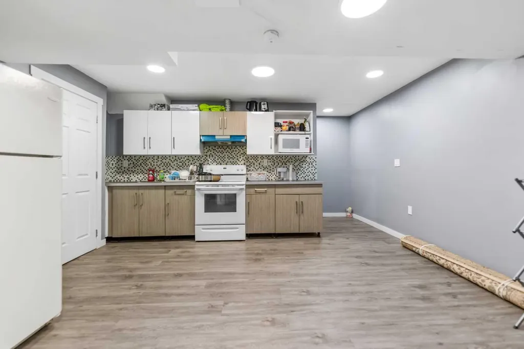 100 Saddlecrest Boulevard NE Calgary AB T3J5E8