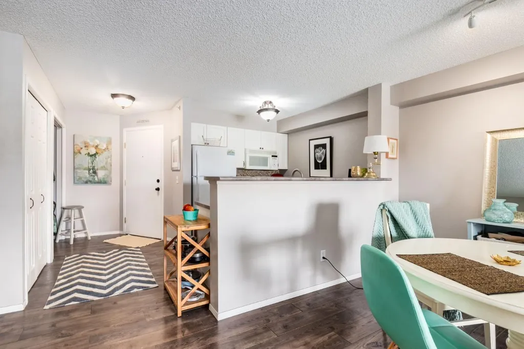 12 Cimarron Common Okotoks AB T1S 2G1