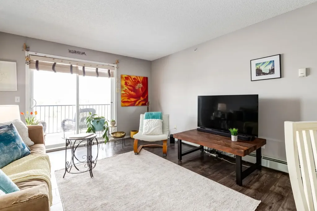 12 Cimarron Common Okotoks AB T1S 2G1