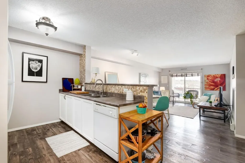 12 Cimarron Common Okotoks AB T1S 2G1