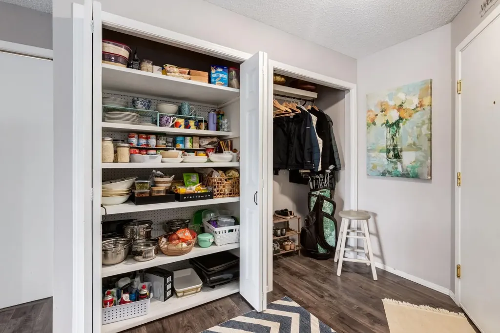 12 Cimarron Common Okotoks AB T1S 2G1