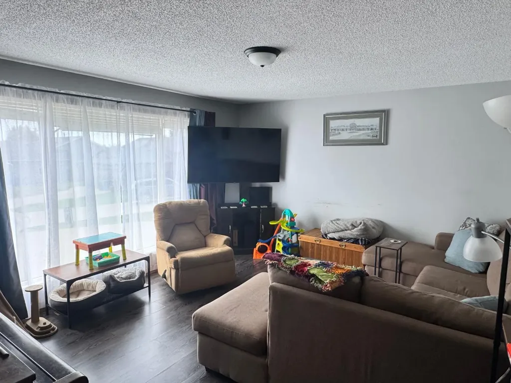 10624 103 Street Fairview AB T0H 1L0