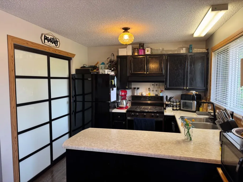 10624 103 Street Fairview AB T0H 1L0