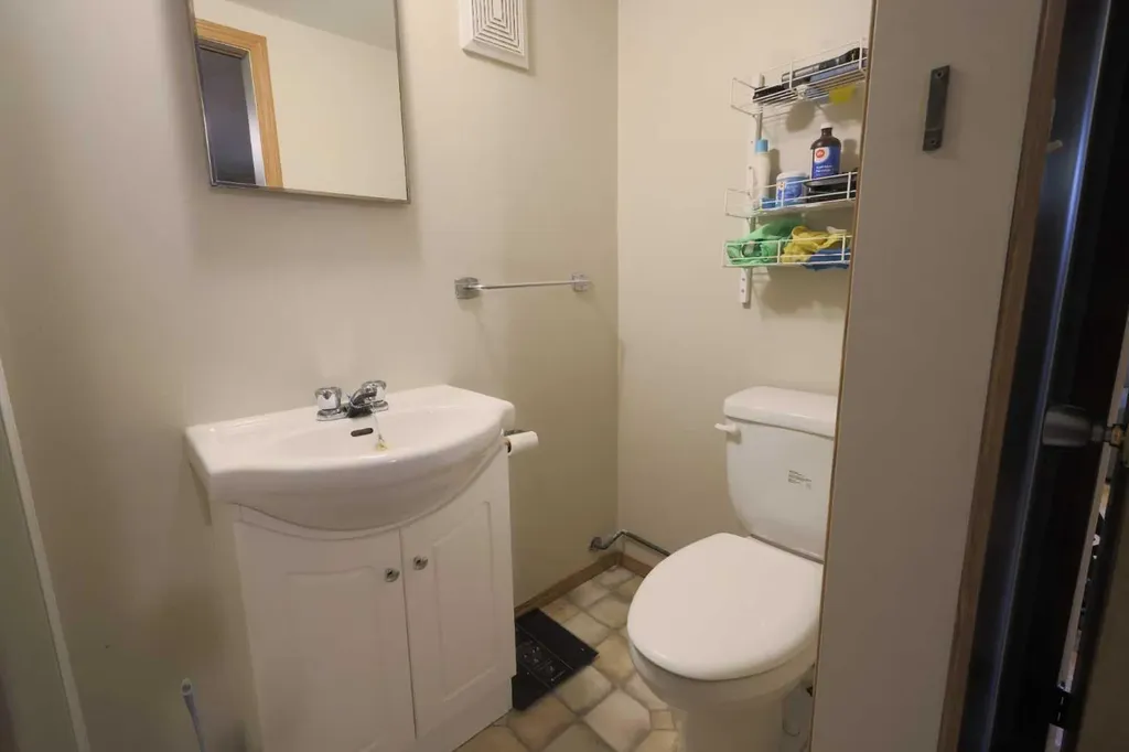 5424 51 Avenue Rocky Mountain House AB T4T 1E8