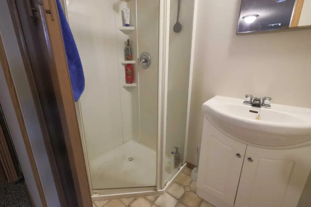 5424 51 Avenue Rocky Mountain House AB T4T 1E8