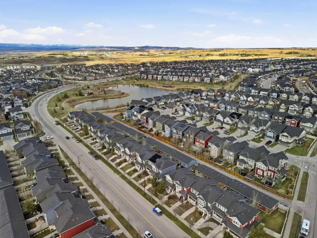93 Sunvalley Road Cochrane AB T4C0X7
