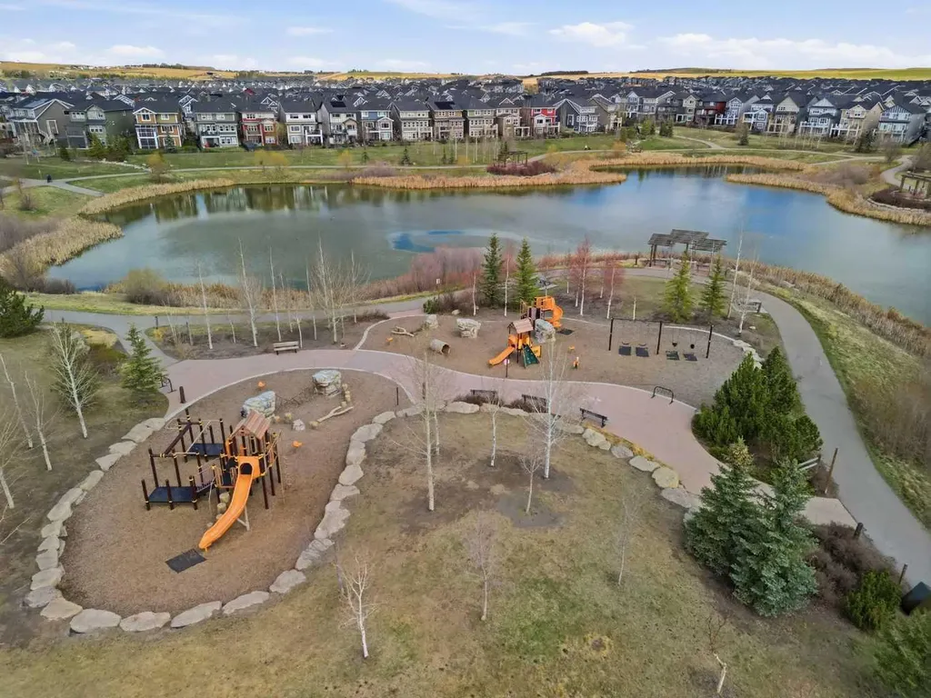 93 Sunvalley Road Cochrane AB T4C0X7