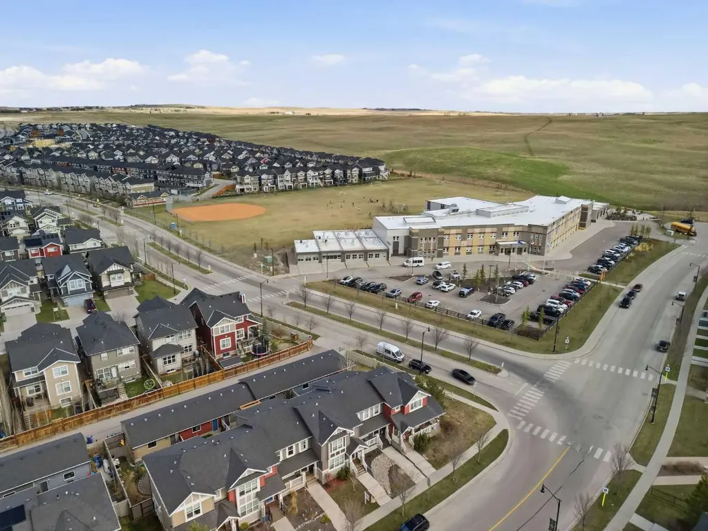 93 Sunvalley Road Cochrane AB T4C0X7