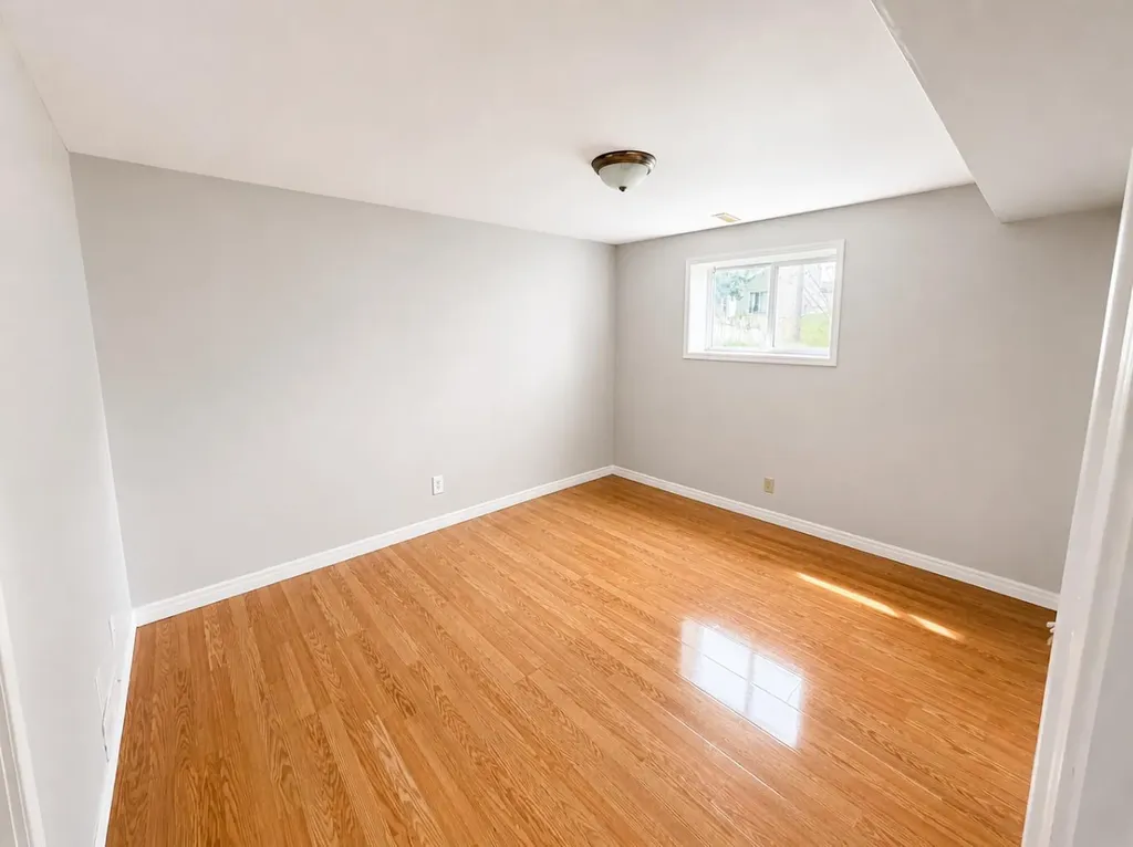 422 40 Street NE Calgary AB T2A0M5