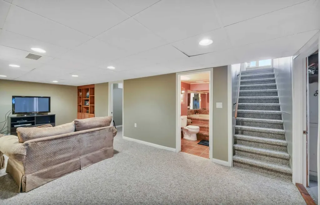 39227 Range Road 250 Rural Lacombe County AB T0C 0Y0