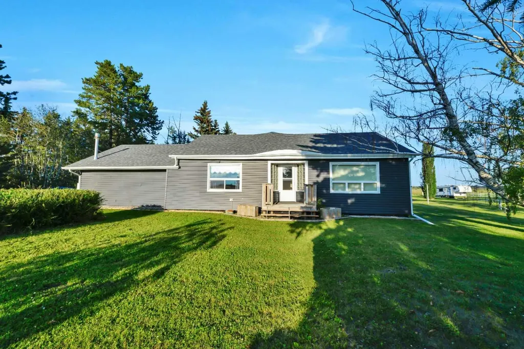 39227 Range Road 250 Rural Lacombe County AB T0C 0Y0