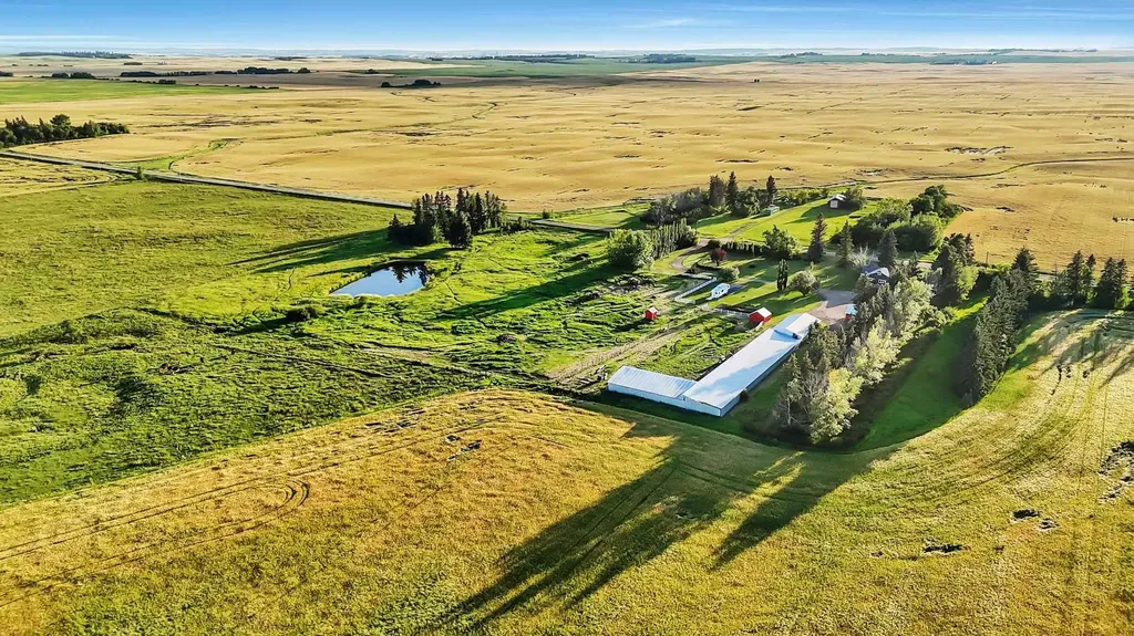39227 Range Road 250 Rural Lacombe County AB T0C 0Y0