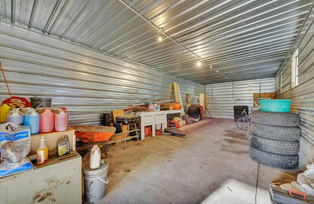 39227 Range Road 250 Rural Lacombe County AB T0C 0Y0