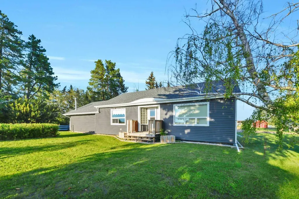 39227 Range Road 250 Rural Lacombe County AB T0C 0Y0