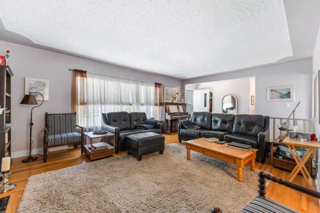 242039 Range Road 261 Rural Wheatland County AB T1P 0X1