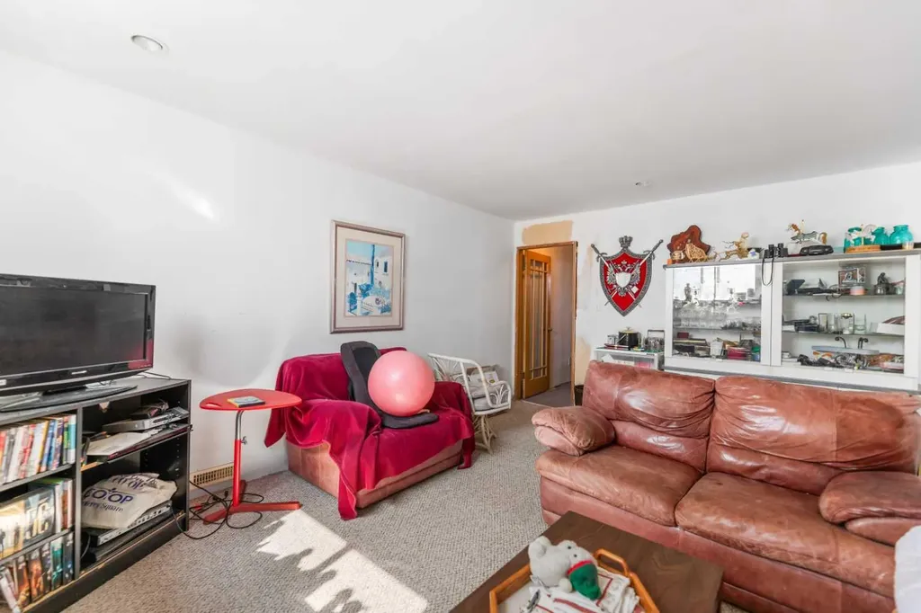 242039 Range Road 261 Rural Wheatland County AB T1P 0X1