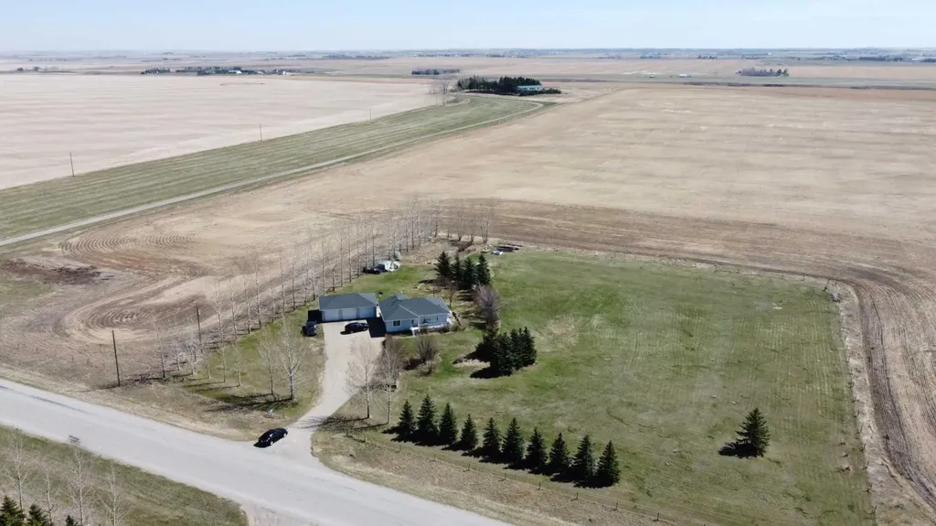 242039 Range Road 261 Rural Wheatland County AB T1P 0X1