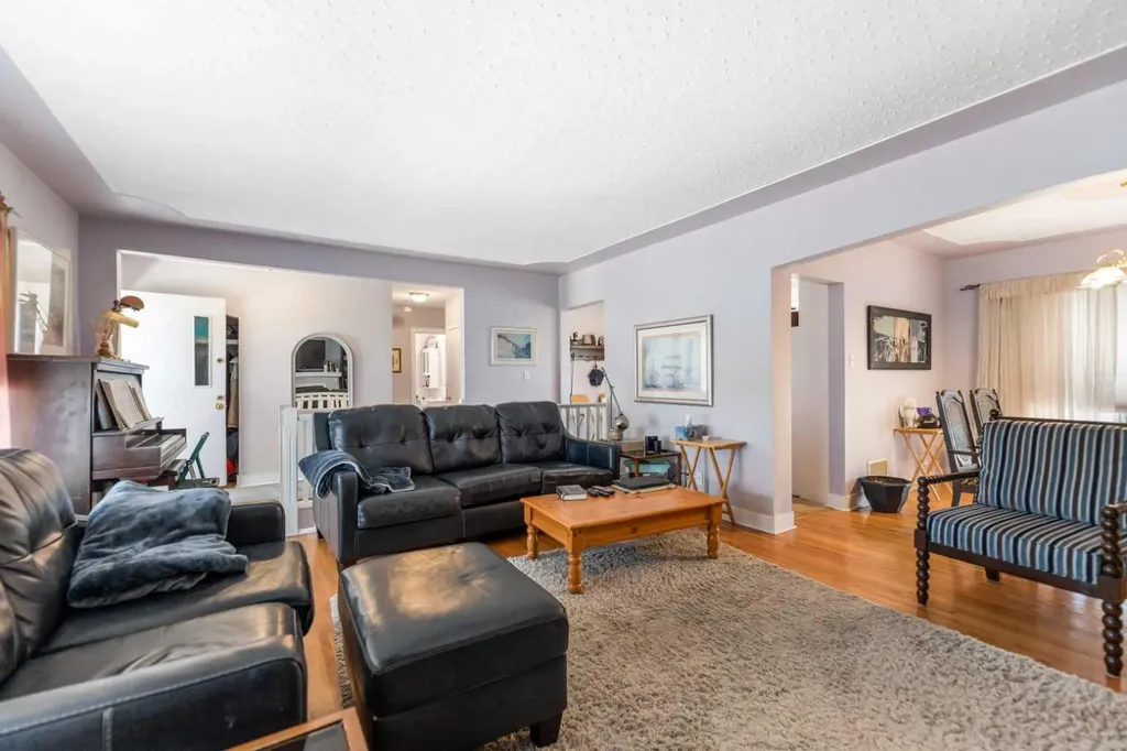 242039 Range Road 261 Rural Wheatland County AB T1P 0X1