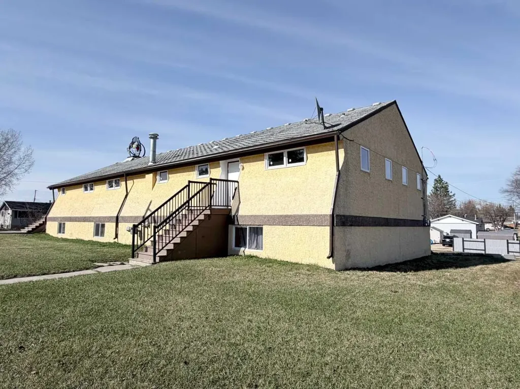 4706 50 Street Mayerthorpe AB T0E 1N0