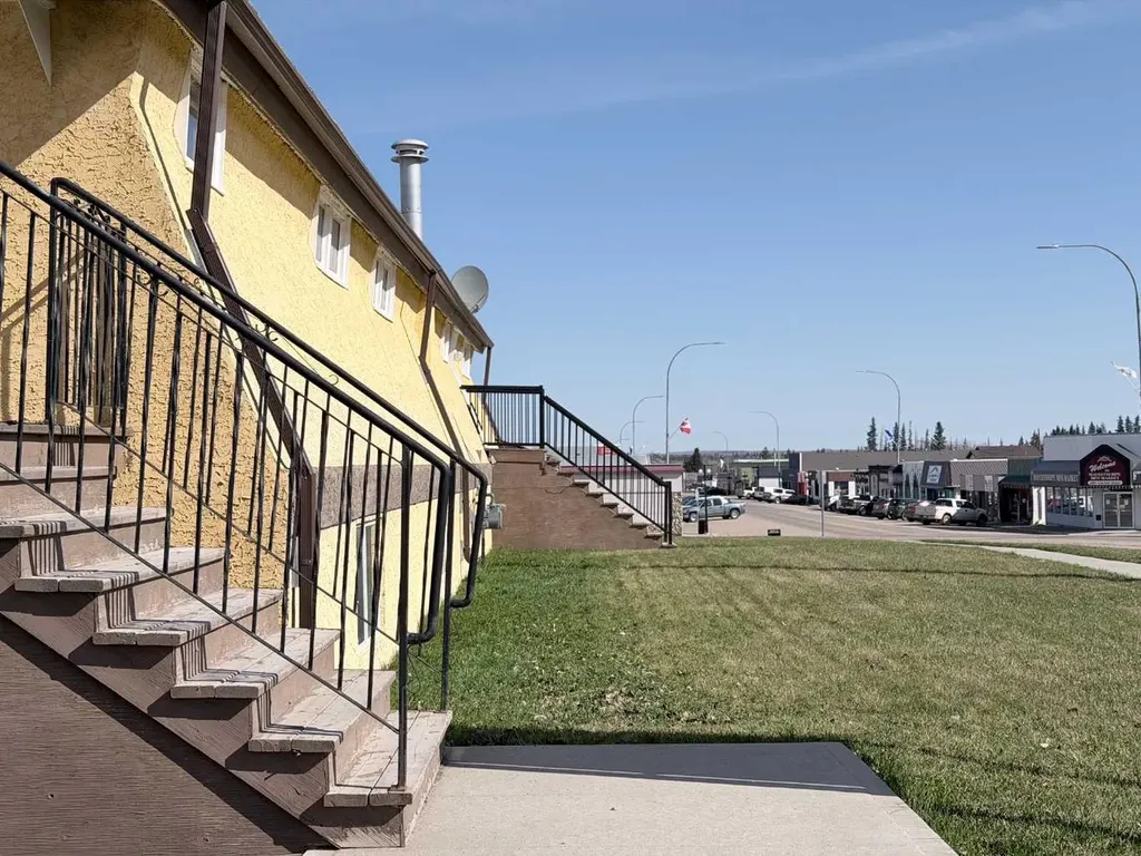 4706 50 Street Mayerthorpe AB T0E 1N0