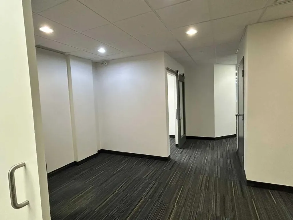 1029 17 Avenue SW Calgary AB T2T 0A9