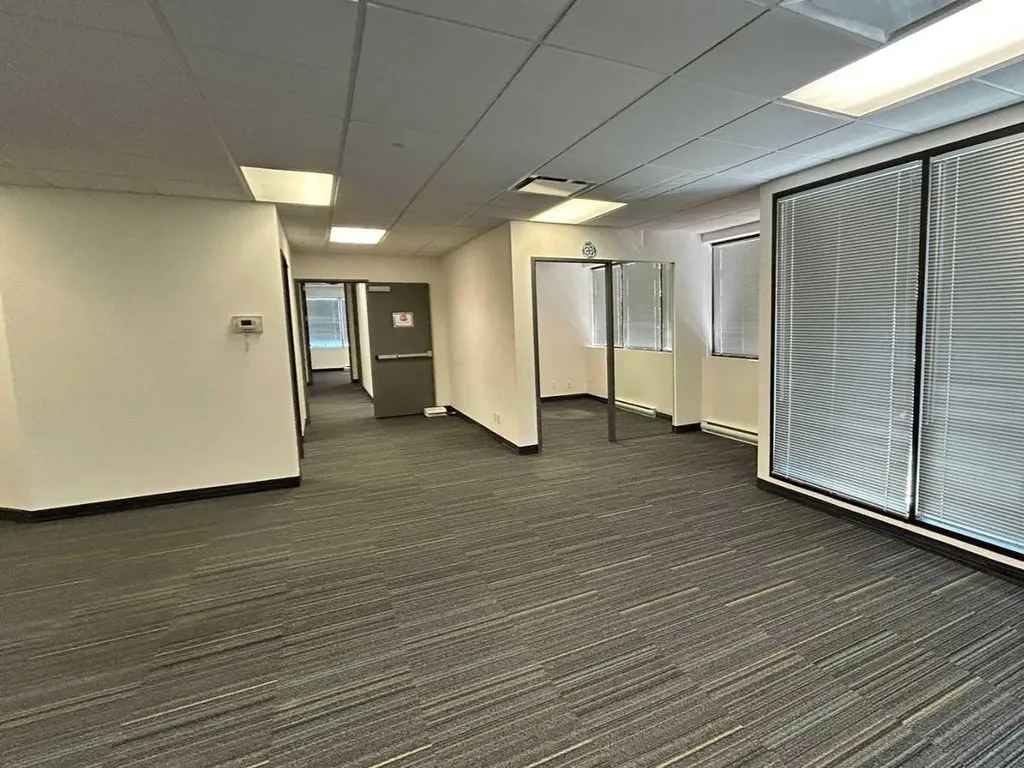 1029 17 Avenue SW Calgary AB T2T 0A9