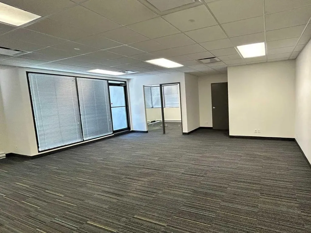 1029 17 Avenue SW Calgary AB T2T 0A9