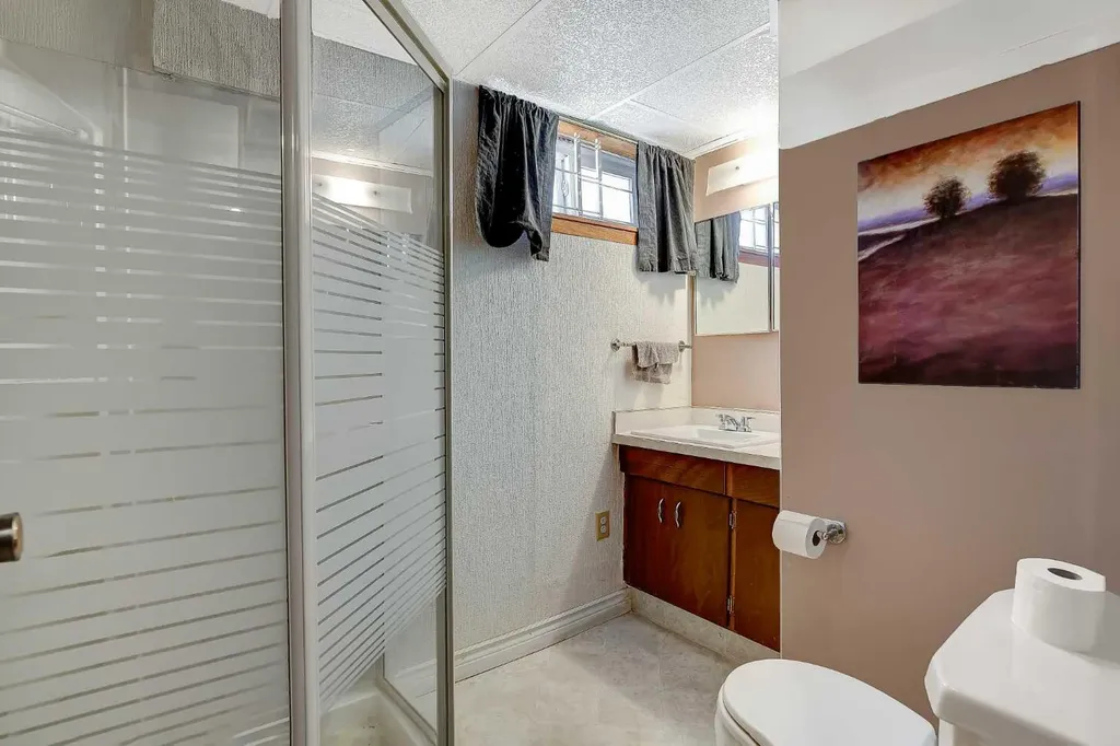 8511 99b Street Grande Prairie AB T8V 2J3