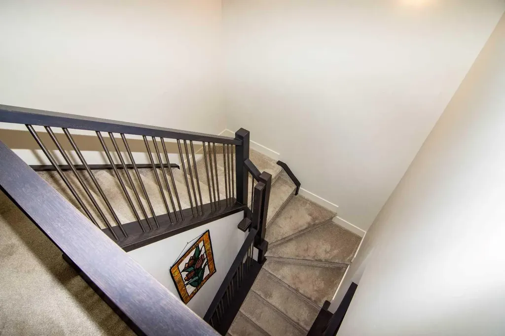 1929 36 Street SW Calgary AB T3E 2Y8