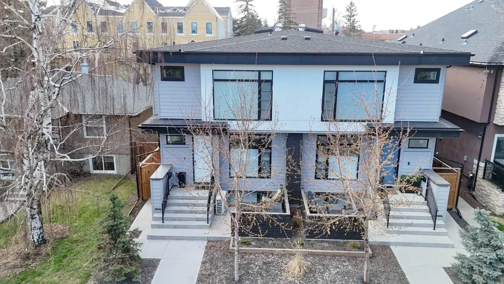 1929 36 Street SW Calgary AB T3E 2Y8