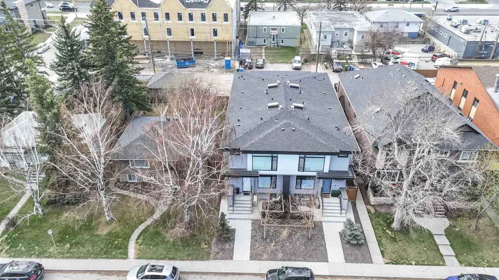 1929 36 Street SW Calgary AB T3E 2Y8