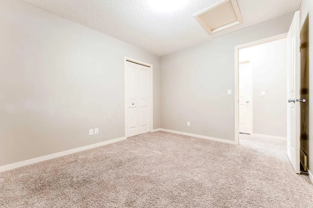 292 Auburn Bay Drive SE Calgary AB T3M 1P6