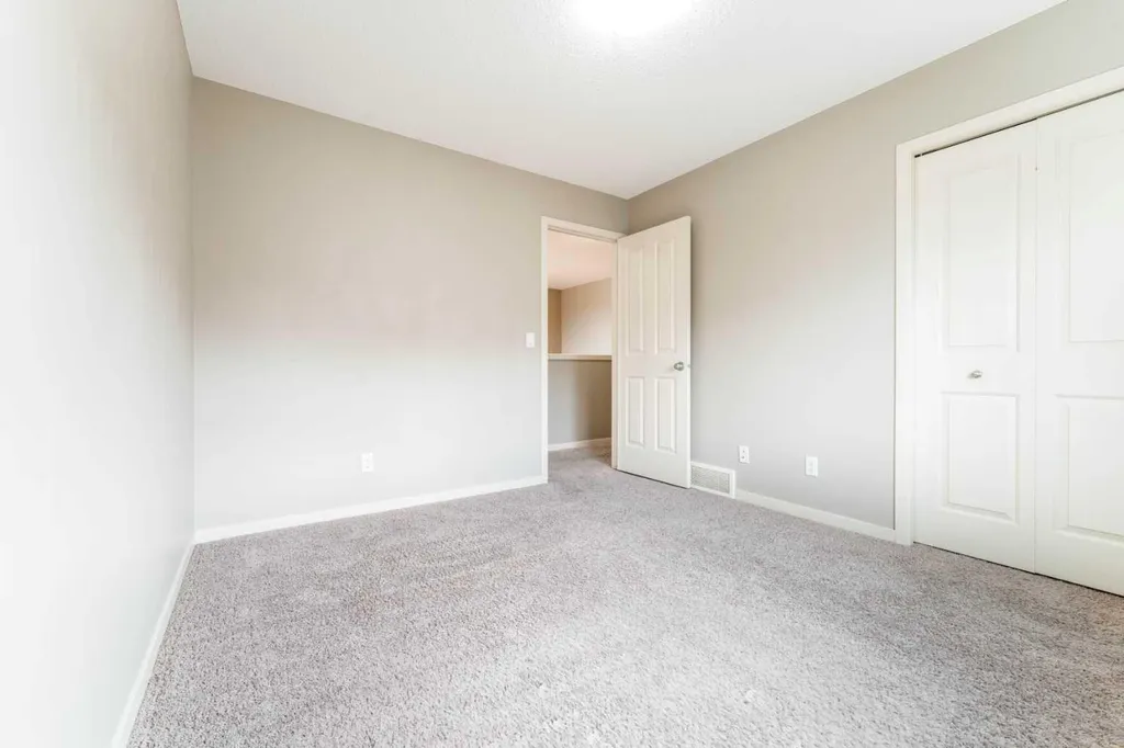 292 Auburn Bay Drive SE Calgary AB T3M 1P6