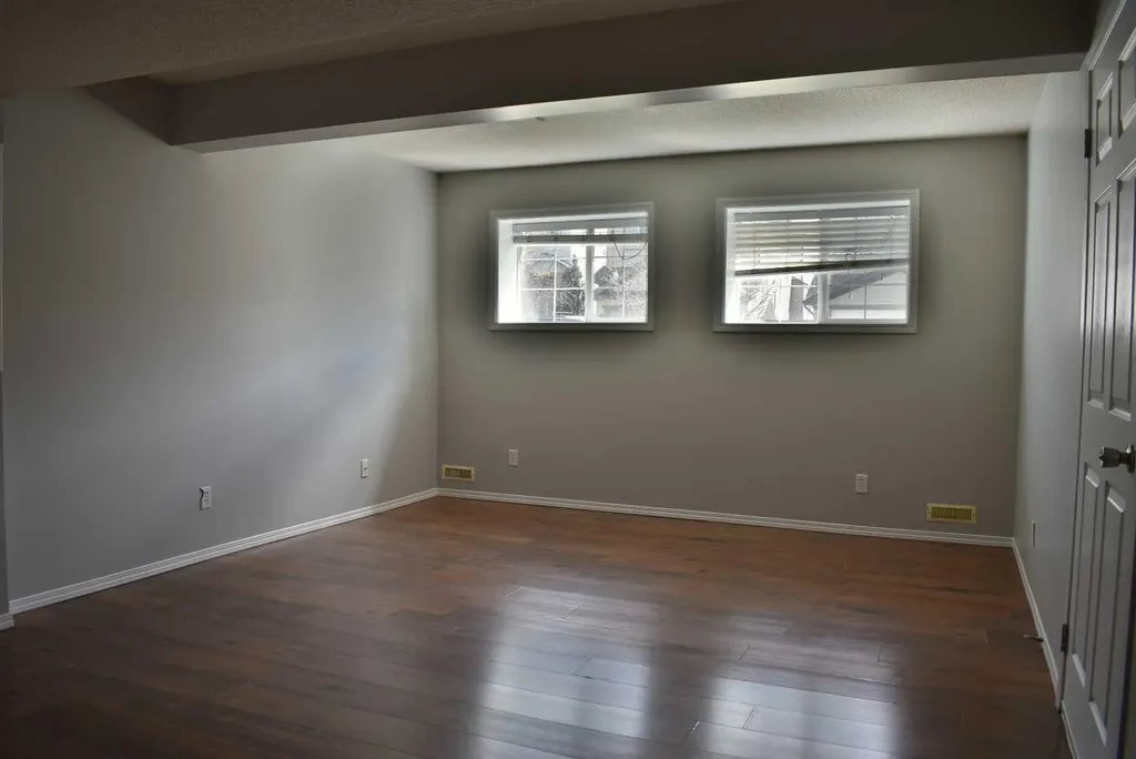 40 Covepark Place NE Calgary AB T3K 5Z8