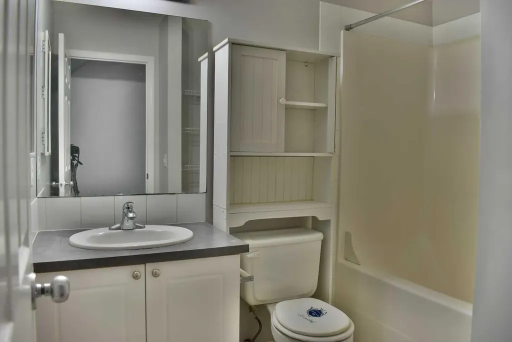 40 Covepark Place NE Calgary AB T3K 5Z8
