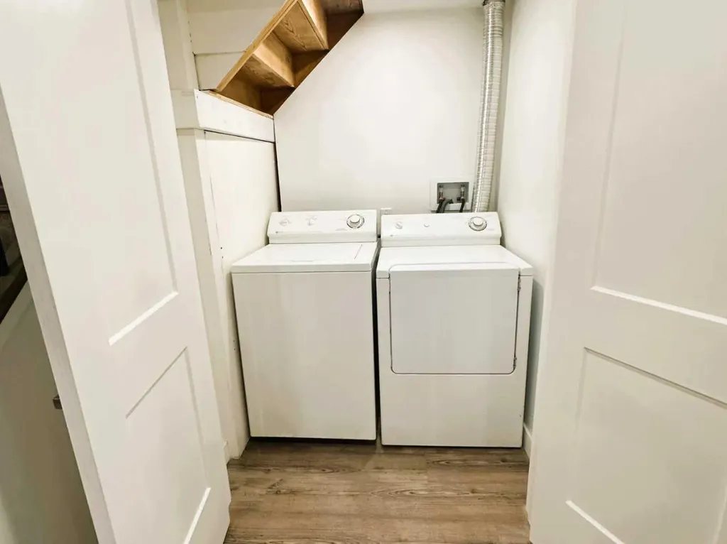 438 Charlotte Street Pincher Creek AB T0K1W0