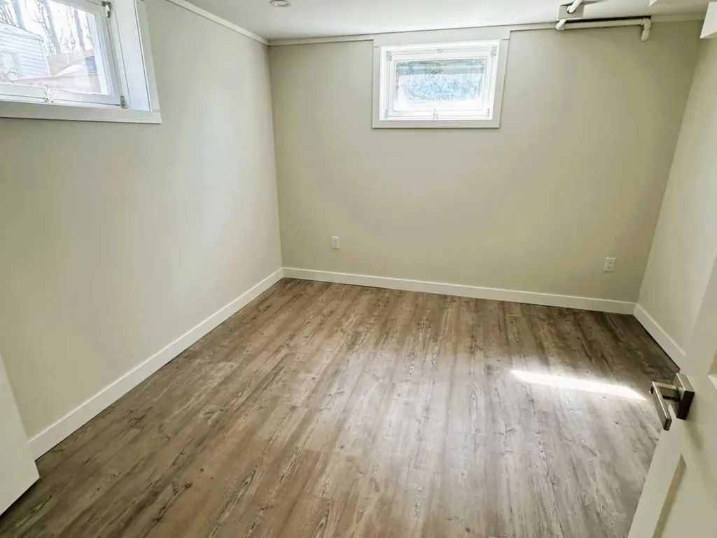 438 Charlotte Street Pincher Creek AB T0K1W0