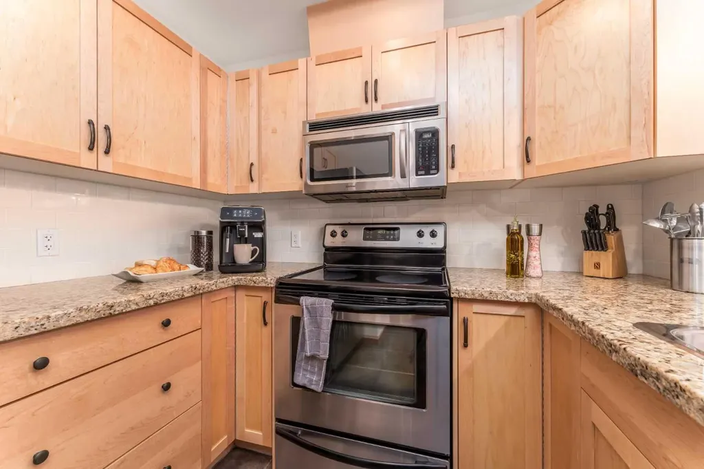 101 Montane Road Canmore AB T1W 0G2