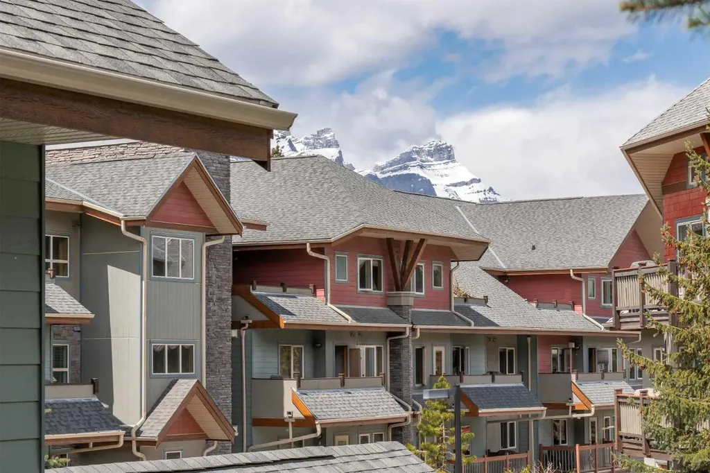 101 Montane Road Canmore AB T1W 0G2
