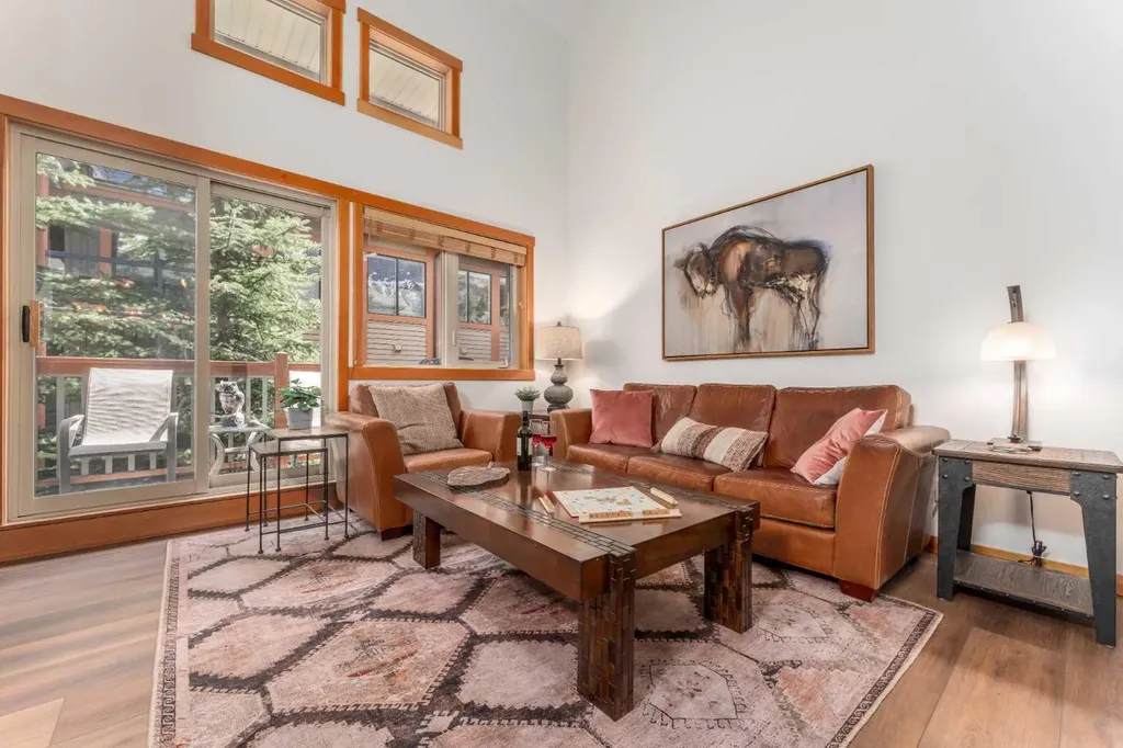 101 Montane Road Canmore AB T1W 0G2