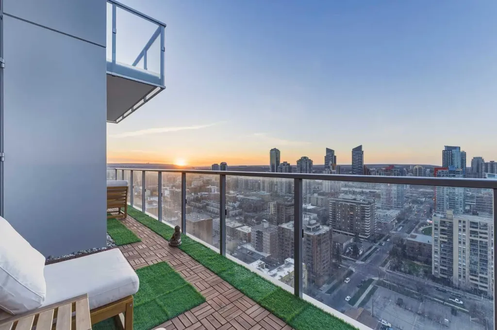 930 16 Avenue SW Calgary AB T2R 1C2