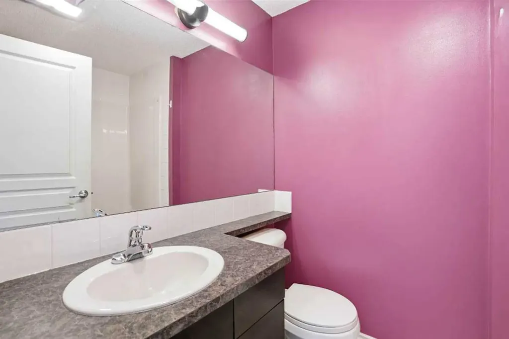 148 Rockyledge View NW Calgary AB t3g 5y4
