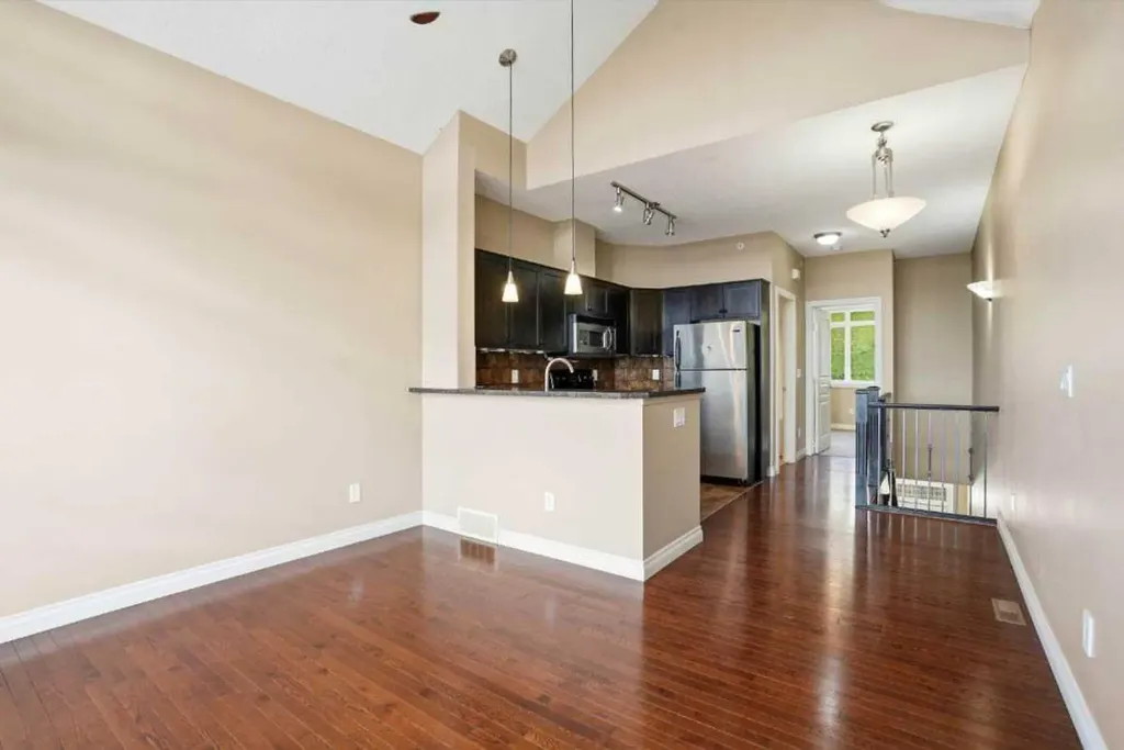 148 Rockyledge View NW Calgary AB t3g 5y4