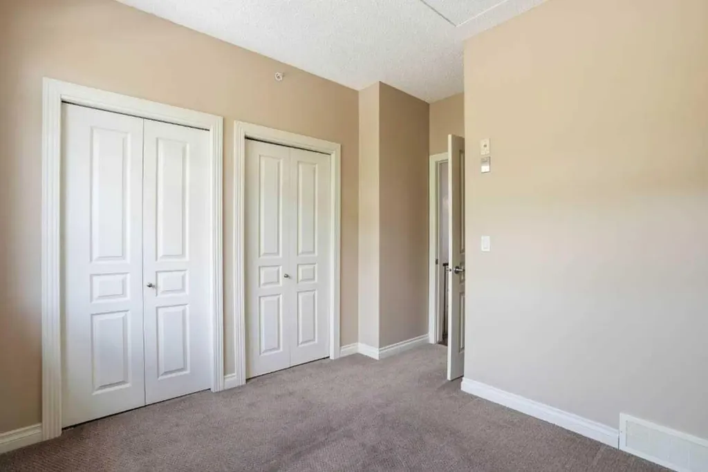 148 Rockyledge View NW Calgary AB t3g 5y4