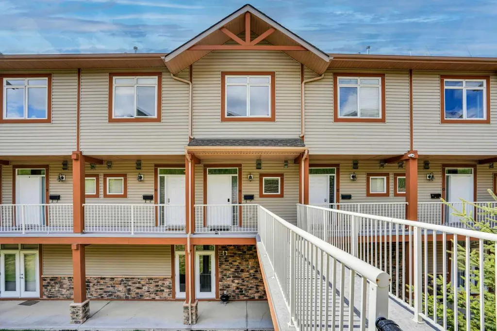 148 Rockyledge View NW Calgary AB t3g 5y4