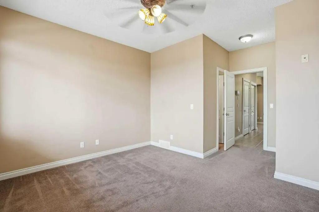 148 Rockyledge View NW Calgary AB t3g 5y4