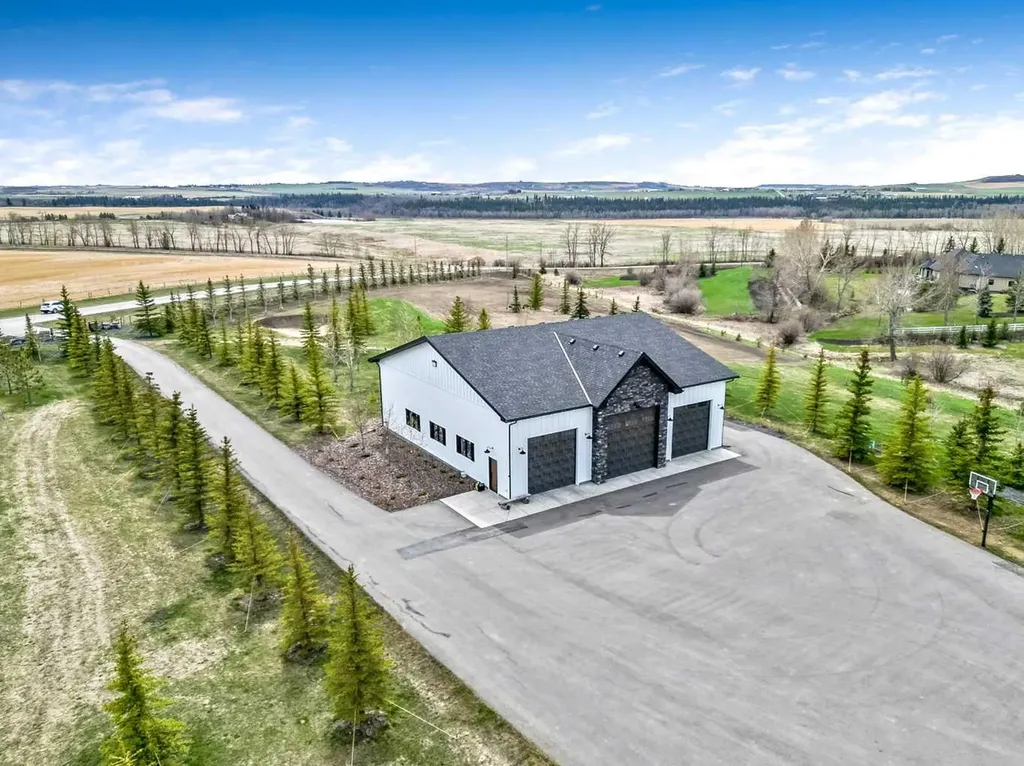338233 Panima Close W Rural Foothills County AB T1S 7A1